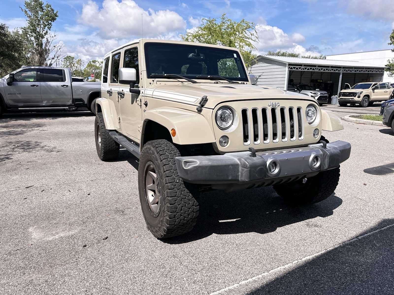 Used 2017 Jeep Wrangler Unlimited Sahara w/ Quick Order Package 24E Chief AWD/4WD image 8