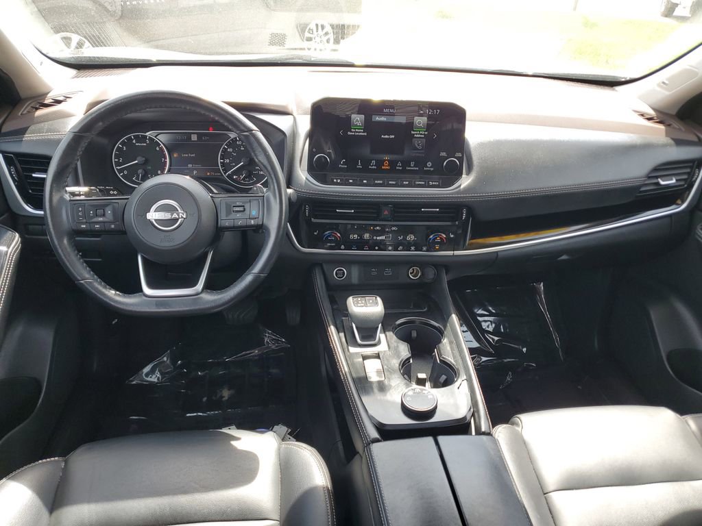 Used 2023 Nissan Rogue SL w/ SL Premium Package image 9