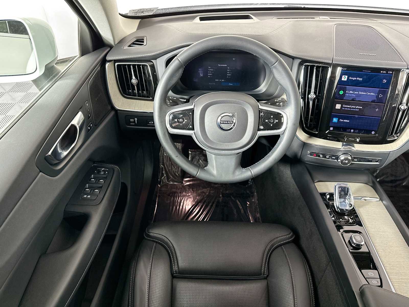 Used 2022 Volvo XC60 B6 Inscription w/ Advanced Package image 21