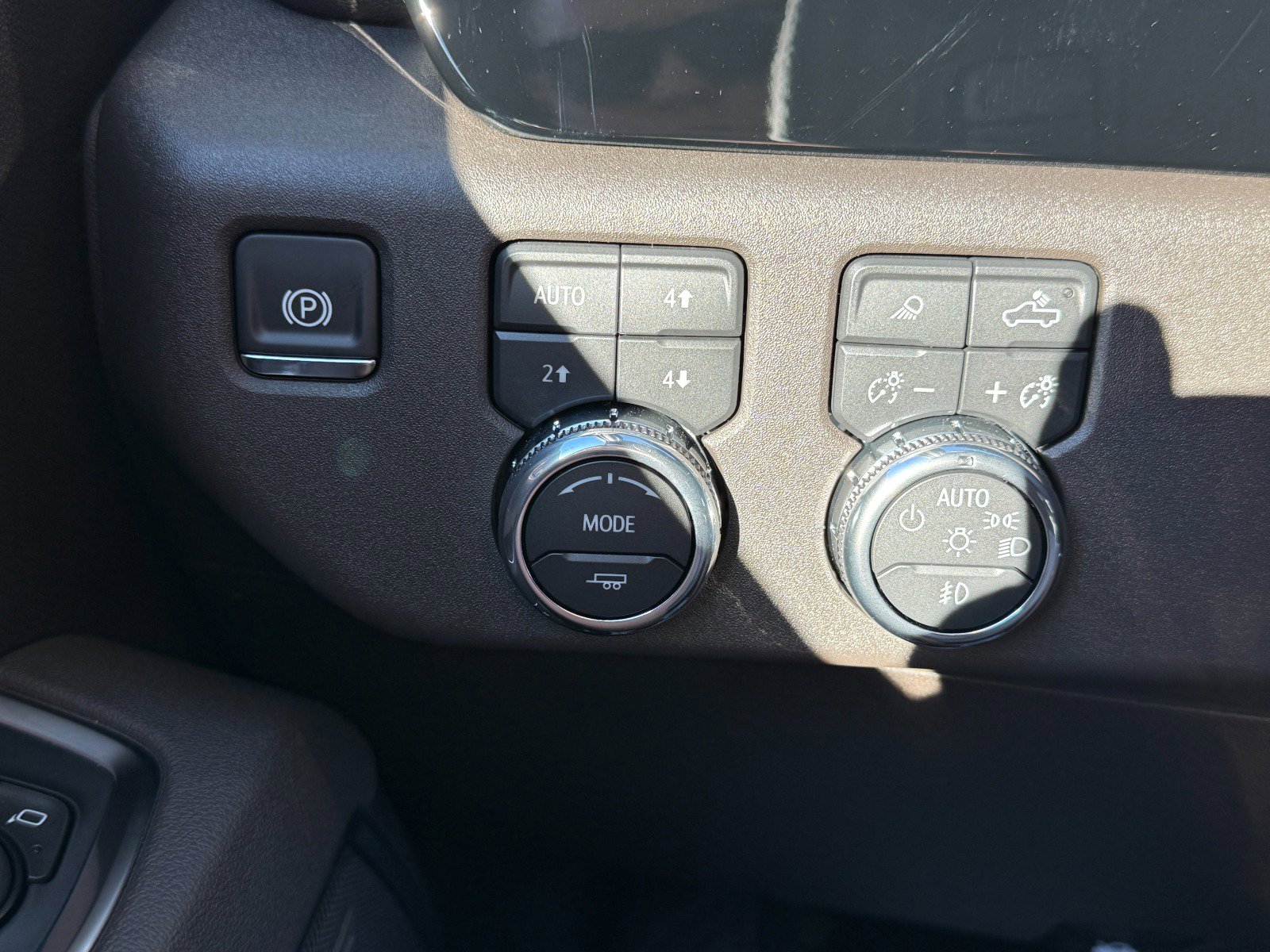 New 2026 GMC Sierra 2500 SLT w/ SLT Premium Package image 31