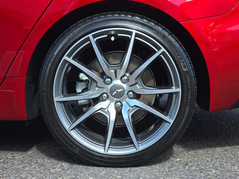Used 2023 Genesis G70 2.0T w/ Sport Prestige Package RWD image 38