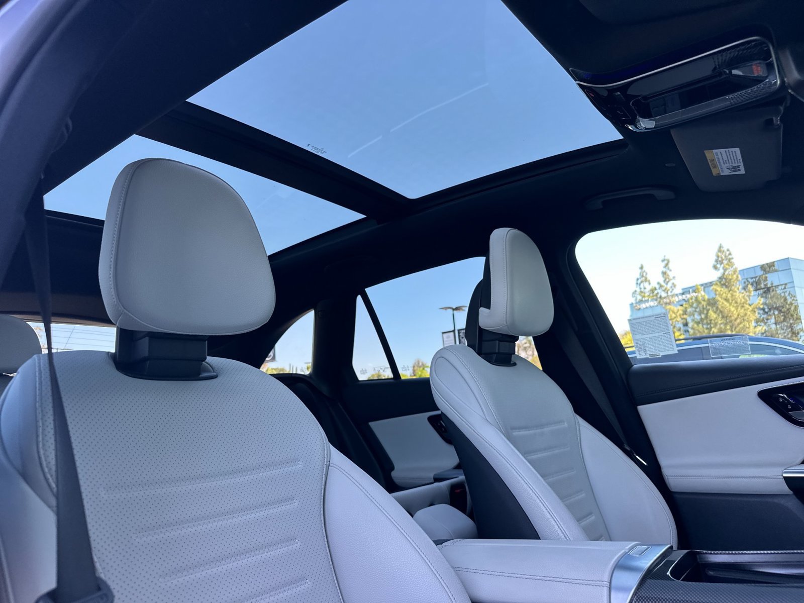 Certified 2023 Mercedes-Benz GLC 300 image 18