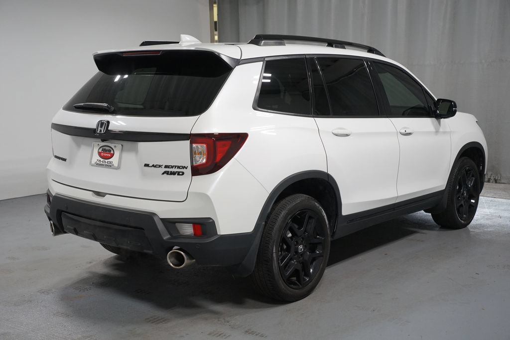 Used 2024 Honda Passport Black Edition image 8