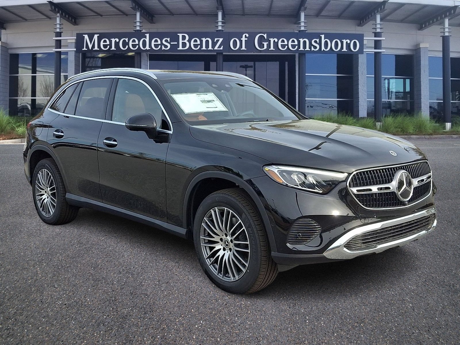 New 2026 Mercedes-Benz GLC 300 4MATIC image 2