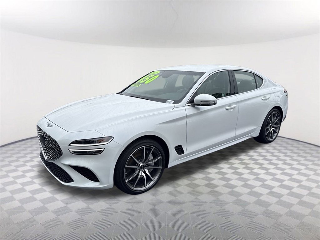 Used 2025 Genesis G70 2.5T image 1