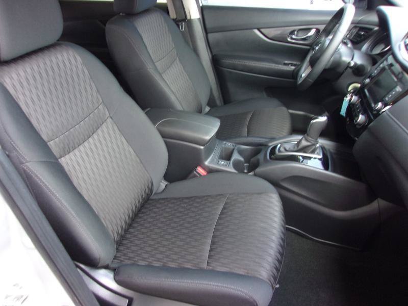 Used 2019 Nissan Rogue S w/ Special Edition Package FWD image 23