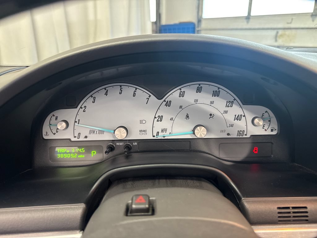 Used 2002 Ford Thunderbird RWD image 15