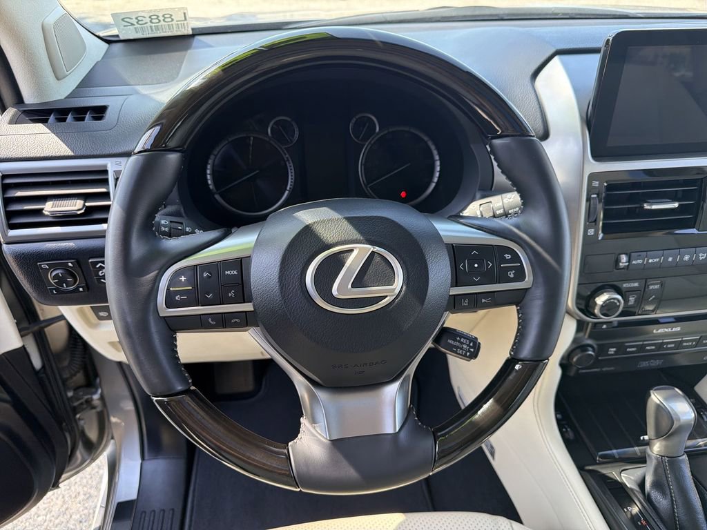 Used 2023 Lexus GX 460 Luxury w/ Off Road Package AWD/4WD image 11