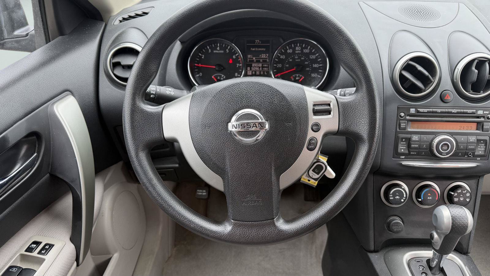 Used 2013 Nissan Rogue S AWD/4WD image 19