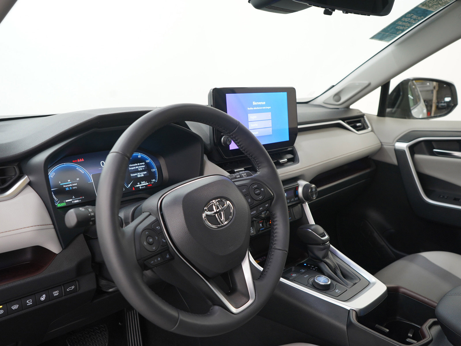 Used 2025 Toyota RAV4 Limited w/ Advanced Technology Package AWD/4WD image 26