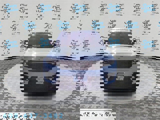 New 2025 Jeep Grand Cherokee Altitude image 2