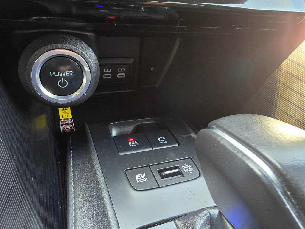 Used 2023 Toyota Venza XLE AWD/4WD image 26