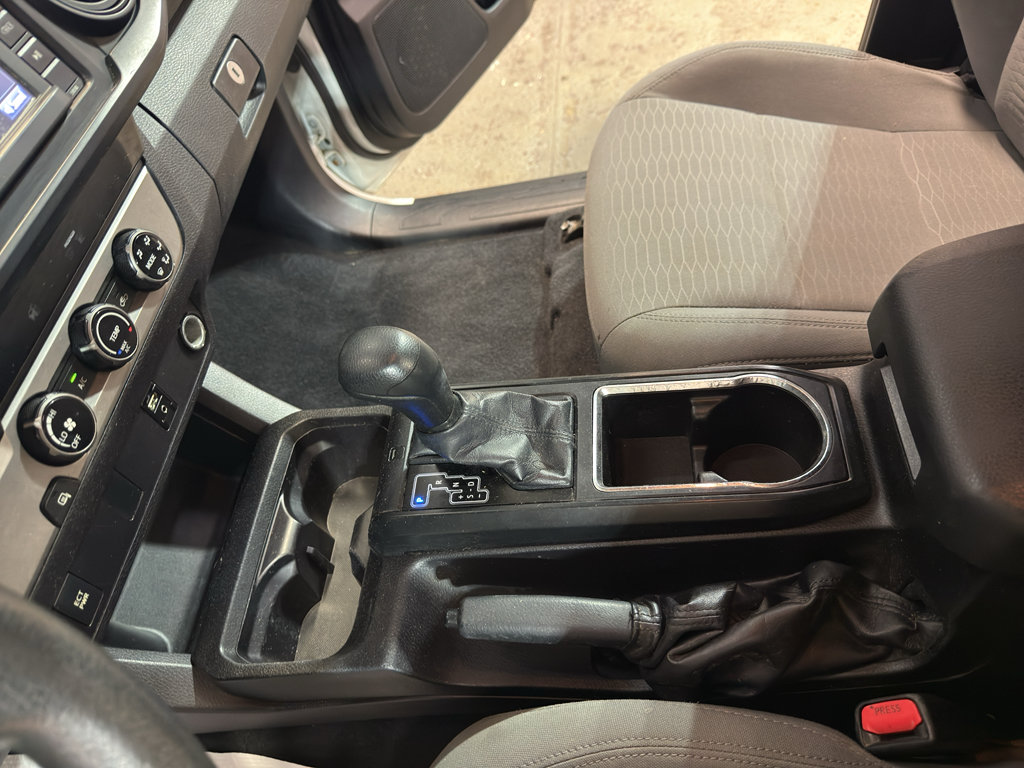 Used 2016 Toyota Tacoma SR RWD image 21