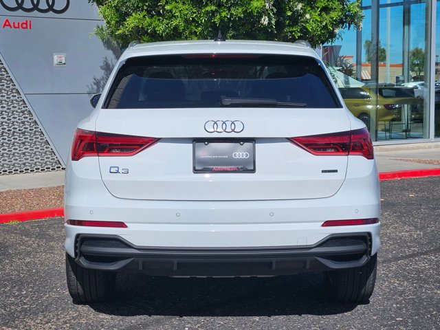 Used 2025 Audi Q3 2.0T Premium image 7