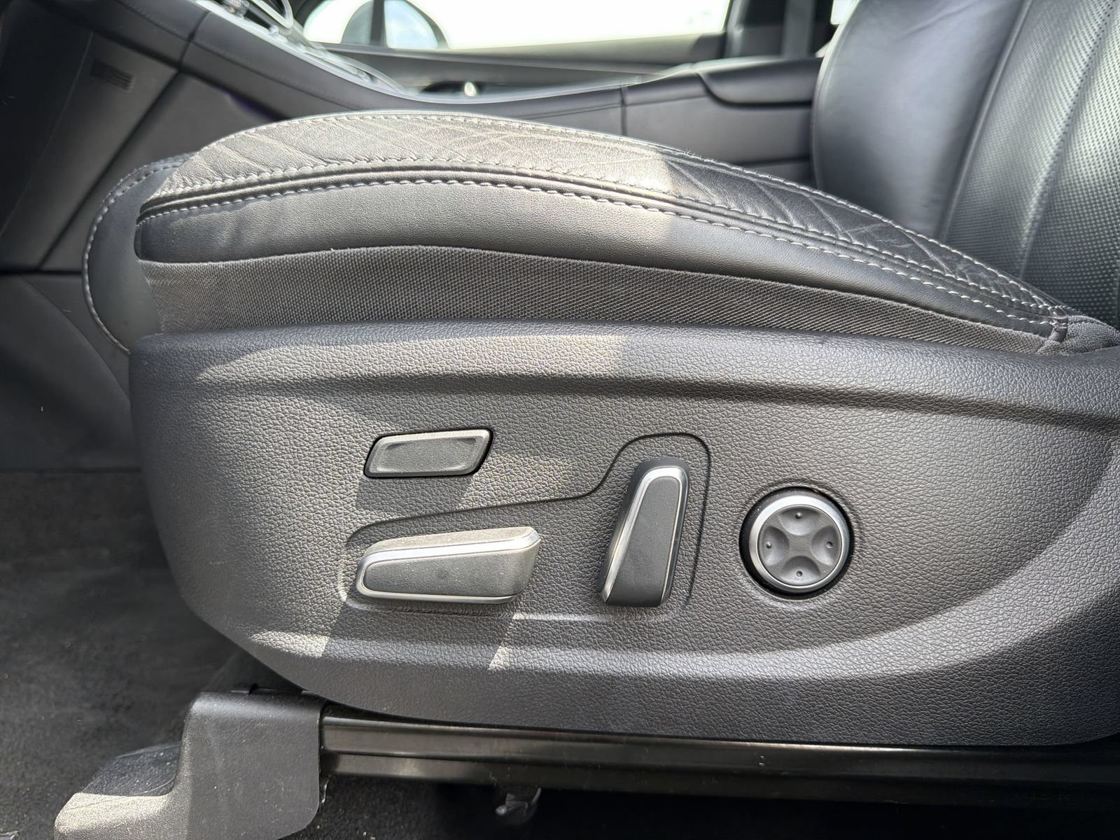 Certified 2023 Hyundai Santa Fe Calligraphy AWD/4WD image 14