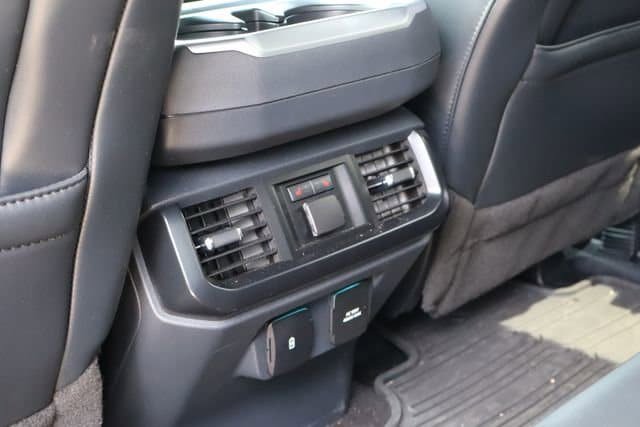 Used 2022 Ford F150 Raptor w/ Equipment Group 801A High AWD/4WD image 18