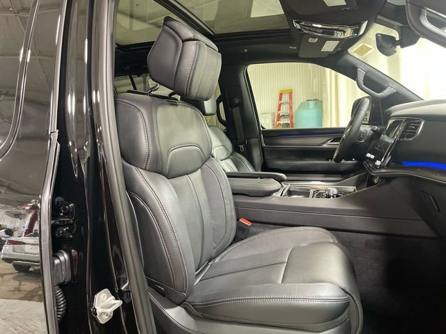 New 2026 Jeep Grand Wagoneer Summit image 26