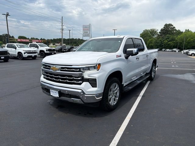 Used 2022 Chevrolet Silverado 1500 LTZ AWD/4WD image 6