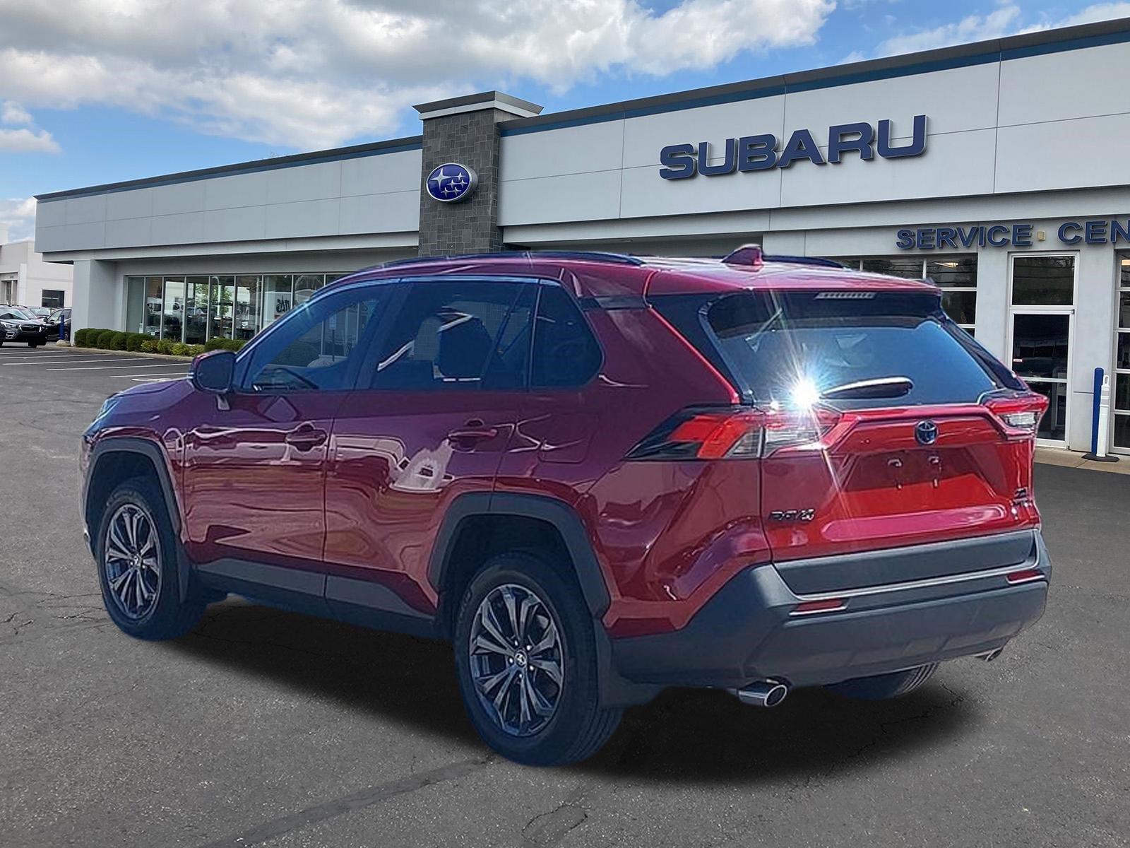 Used 2024 Toyota RAV4 XLE Premium w/ Weather Package AWD/4WD image 5