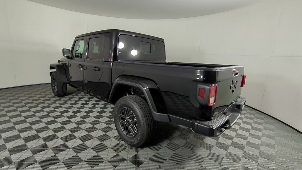 New 2026 Jeep Gladiator Sport AWD/4WD image 6
