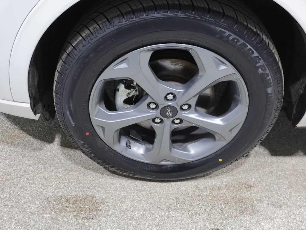 Used 2024 Ford Escape ST-Line image 9
