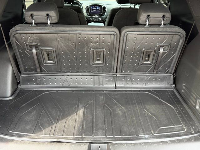 Used 2023 Chevrolet Traverse LT FWD image 17
