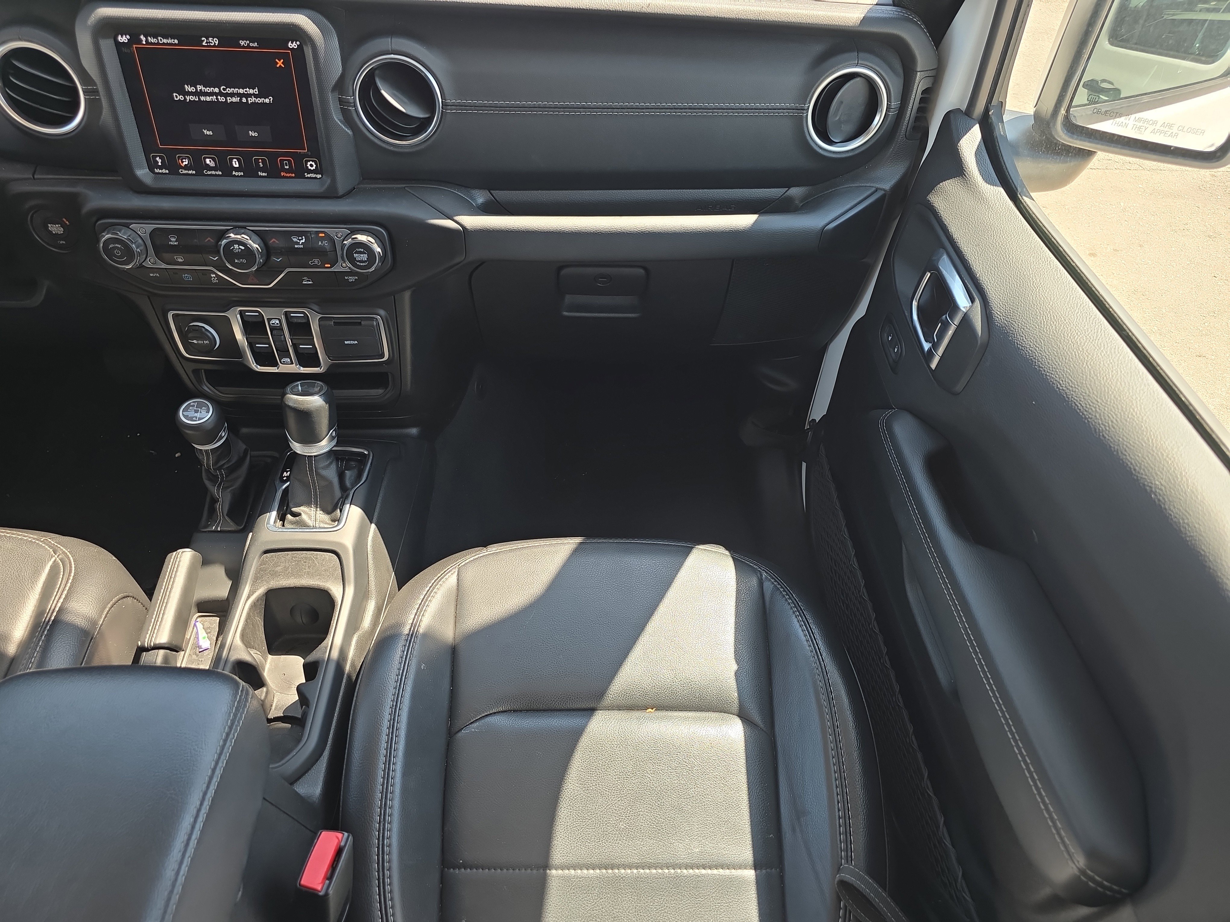 Used 2023 Jeep Wrangler Sahara image 17