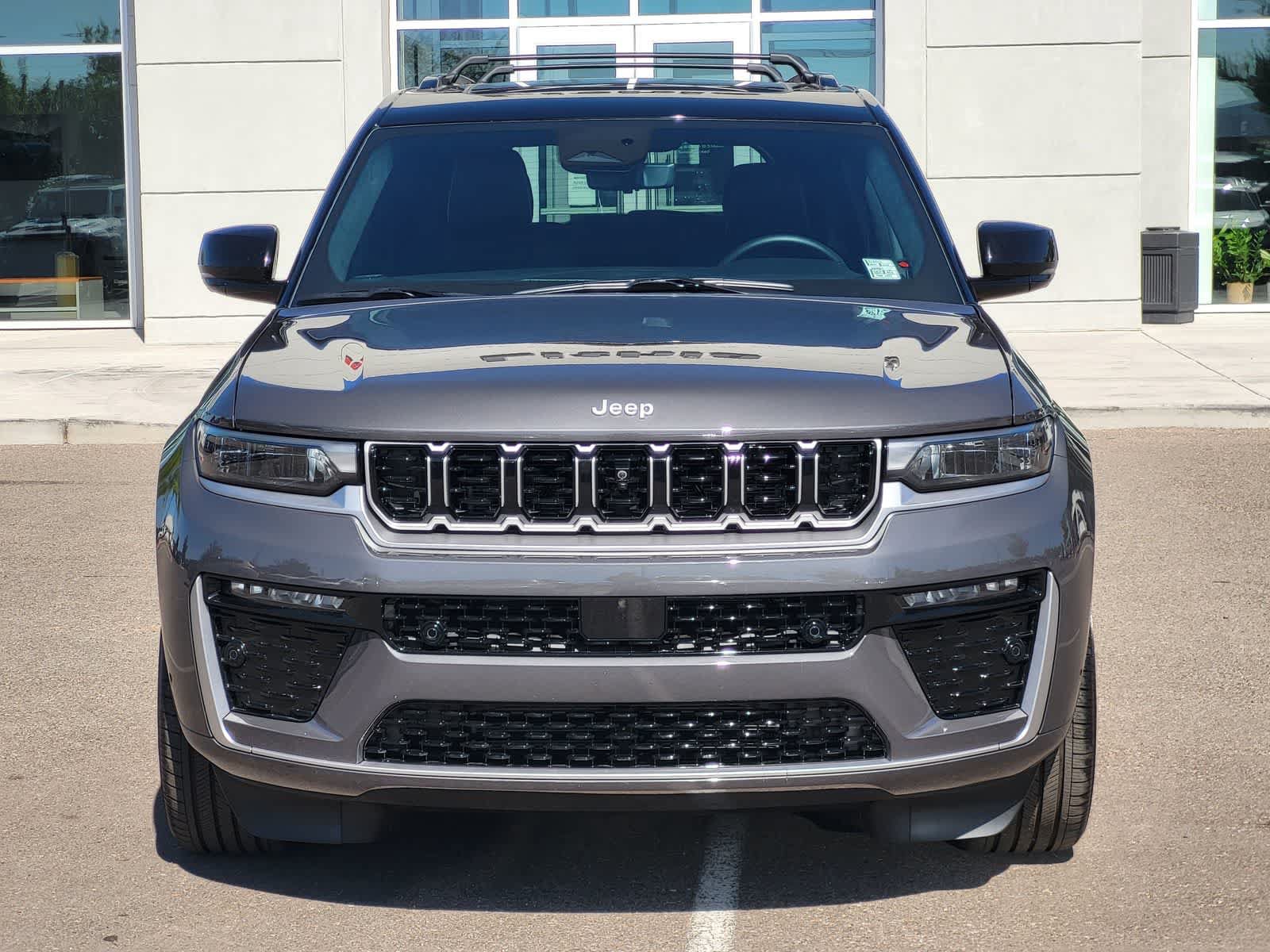 Used 2026 Jeep Grand Cherokee L Summit AWD/4WD image 2