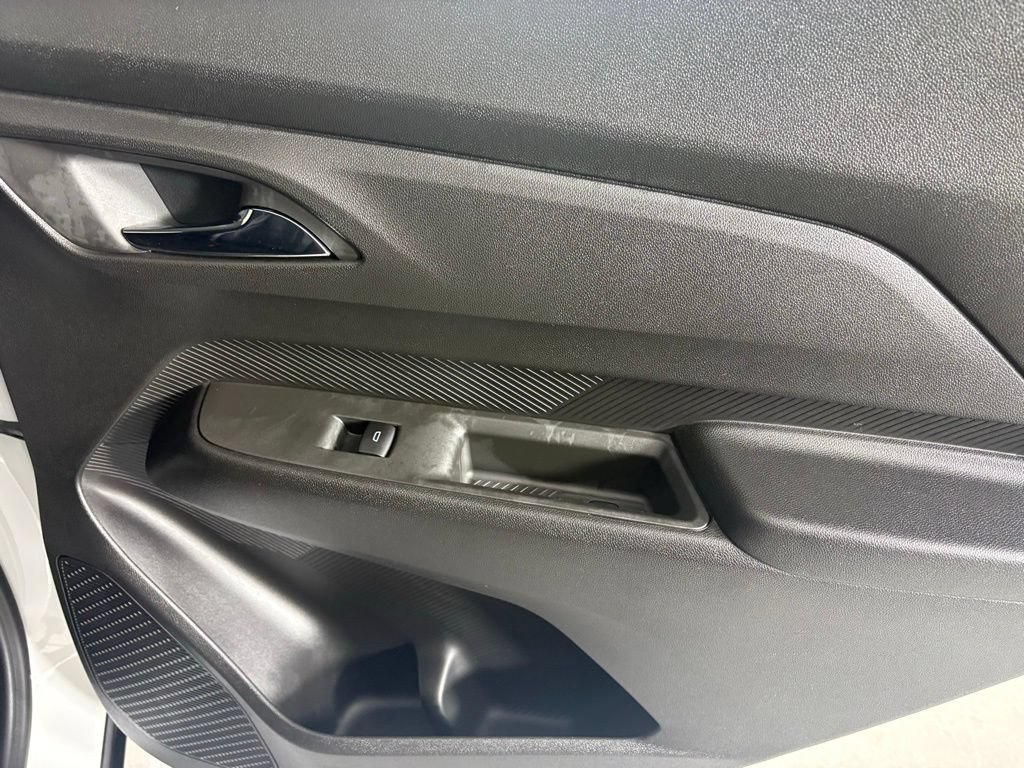 New 2027 Chevrolet Bolt RS FWD image 18