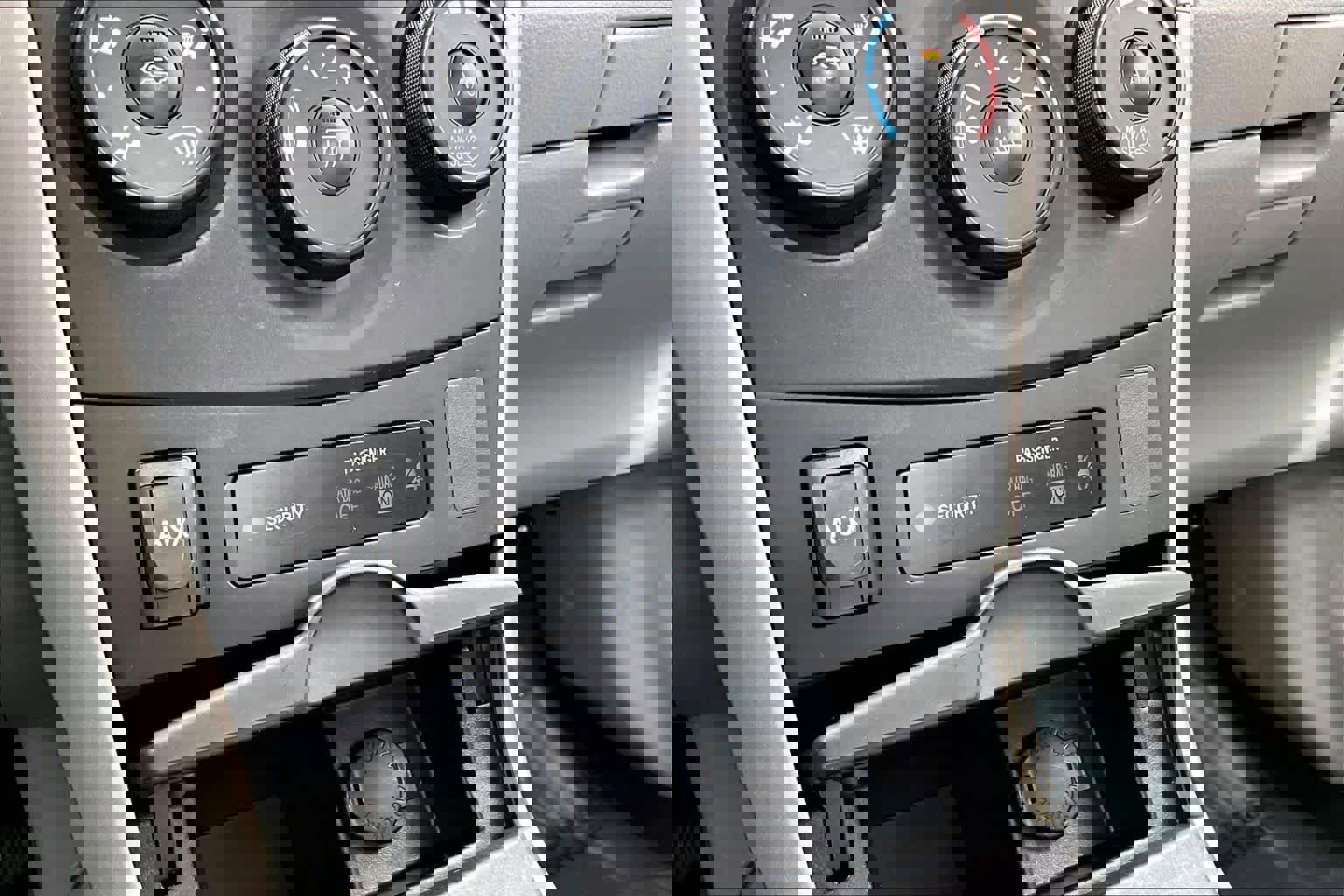 Used 2010 Toyota Corolla image 34