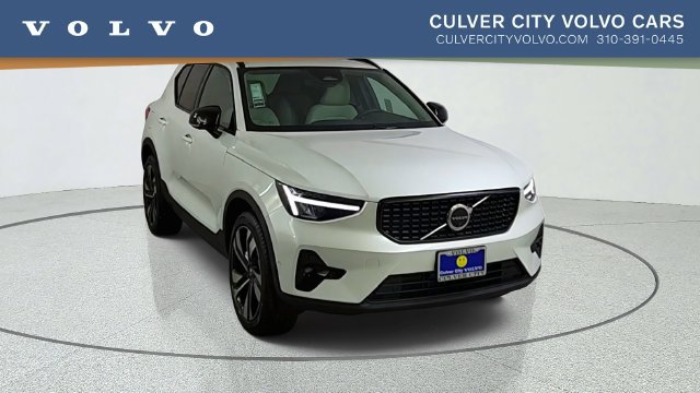 New 2026 Volvo XC40 B5 Plus w/ Protection Package Premier AWD/4WD image 1