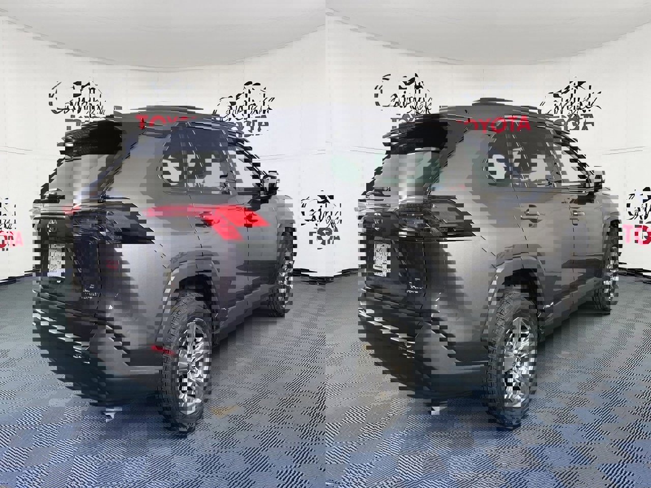 Used 2024 Toyota RAV4 LE image 7