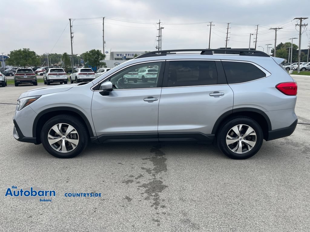 Used 2024 Subaru Ascent Premium w/ Convenience Package AWD/4WD image 2