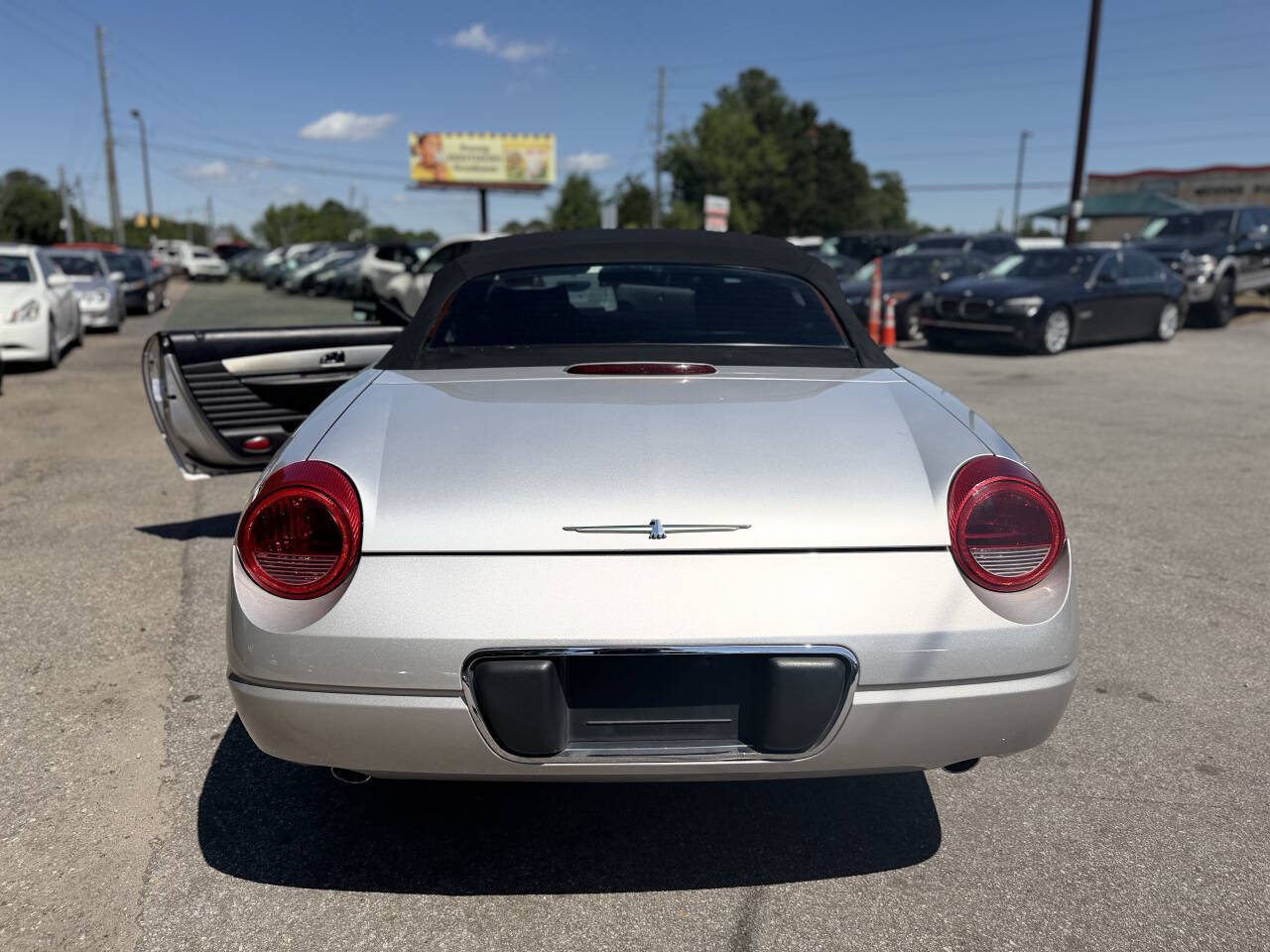 Used 2005 Ford Thunderbird RWD image 24