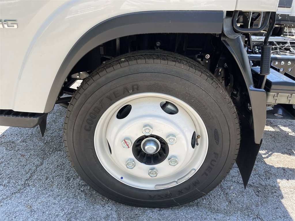 New 2024 Chevrolet Low Cab Forward image 6