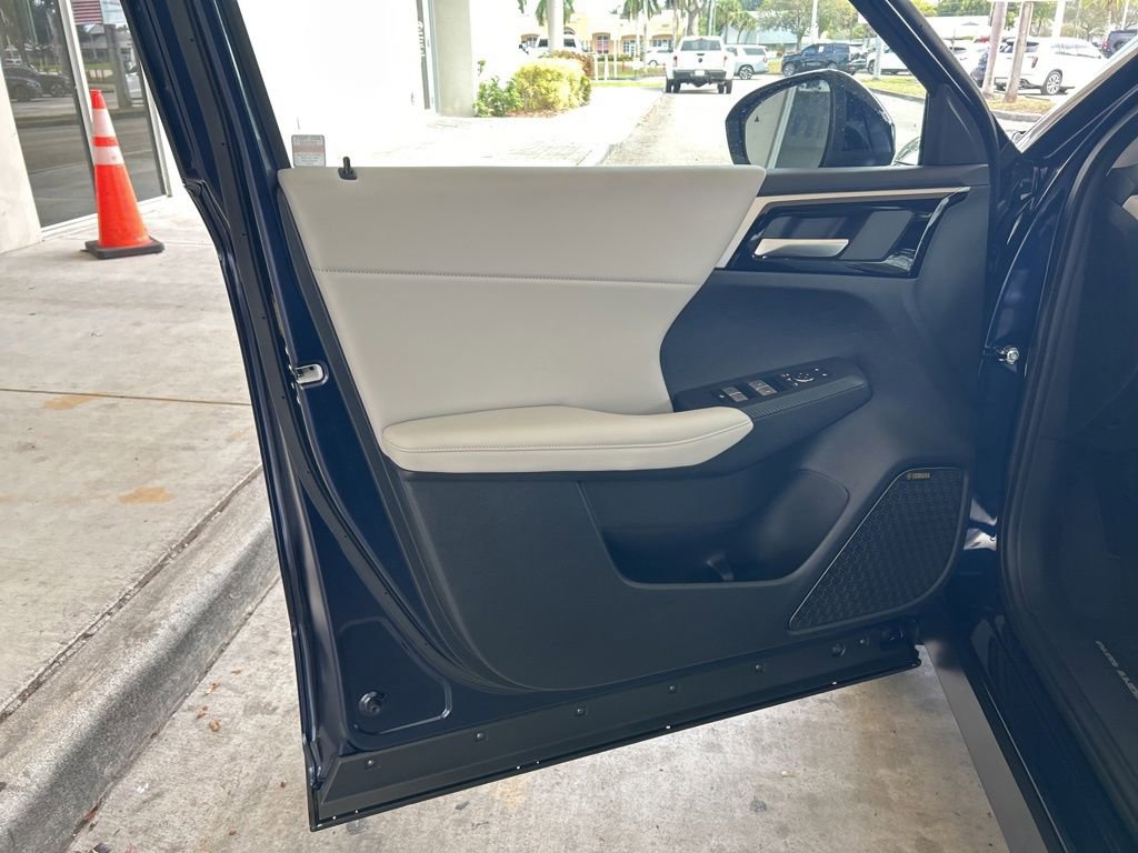 New 2026 Mitsubishi Outlander SE image 37