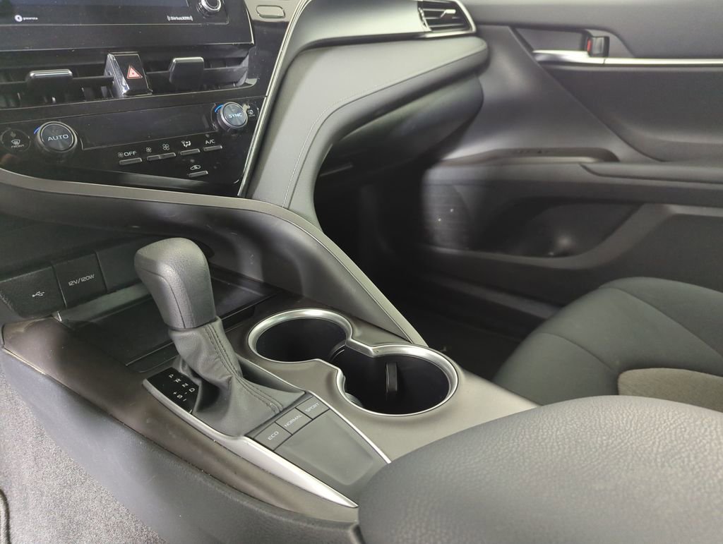 Used 2024 Toyota Camry LE image 19