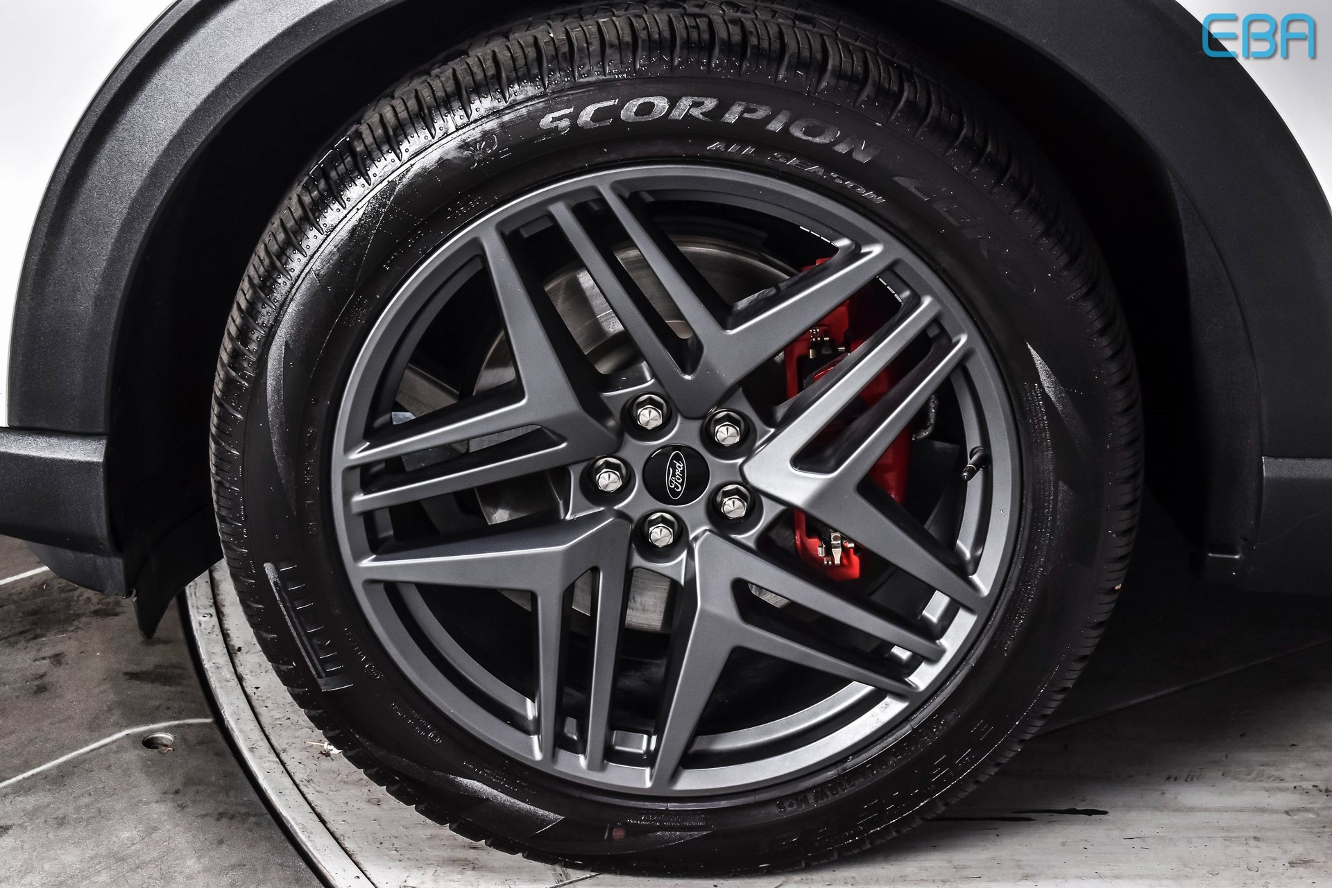 Used 2025 Ford Explorer ST w/ Sun And Sound Package image 11