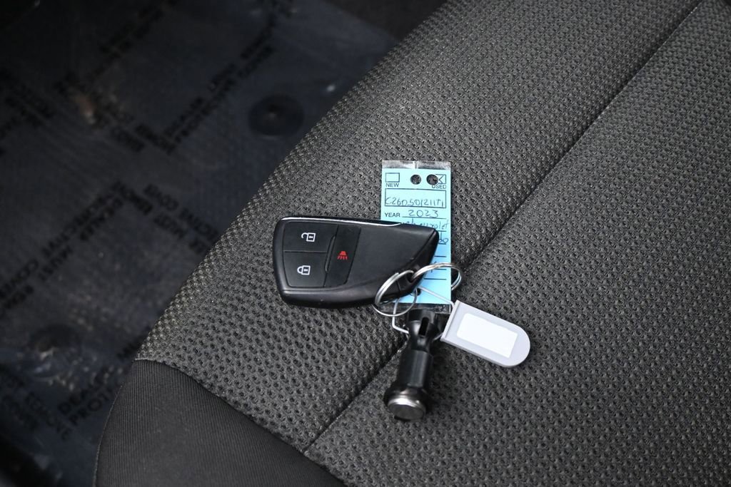 Used 2023 Chevrolet Colorado LT RWD image 18