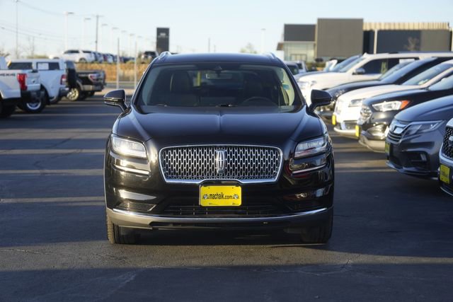Used 2023 Lincoln Nautilus FWD w/ Premium Package image 3
