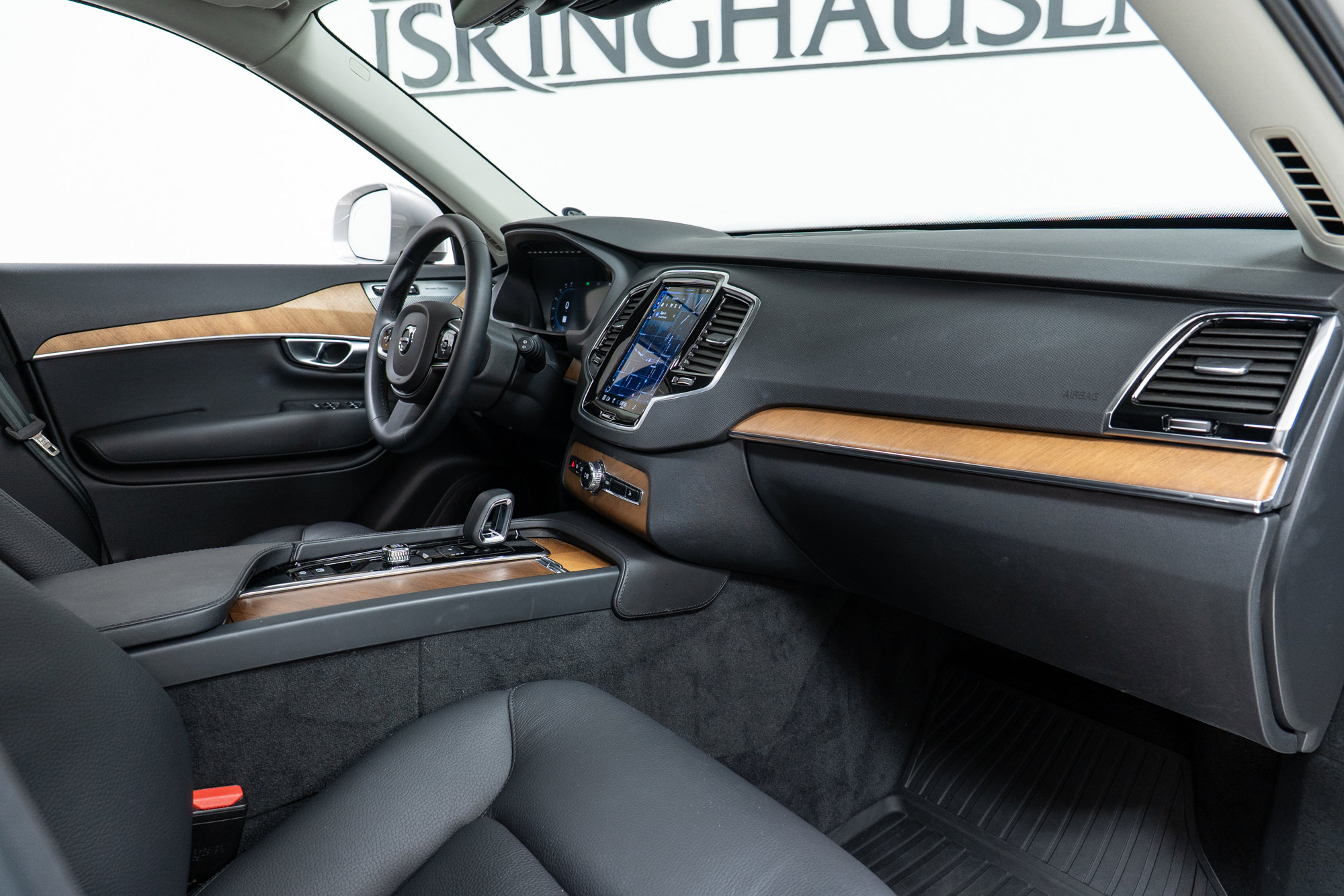 Used 2024 Volvo XC90 T8 Plus w/ Protection Package Premier image 21