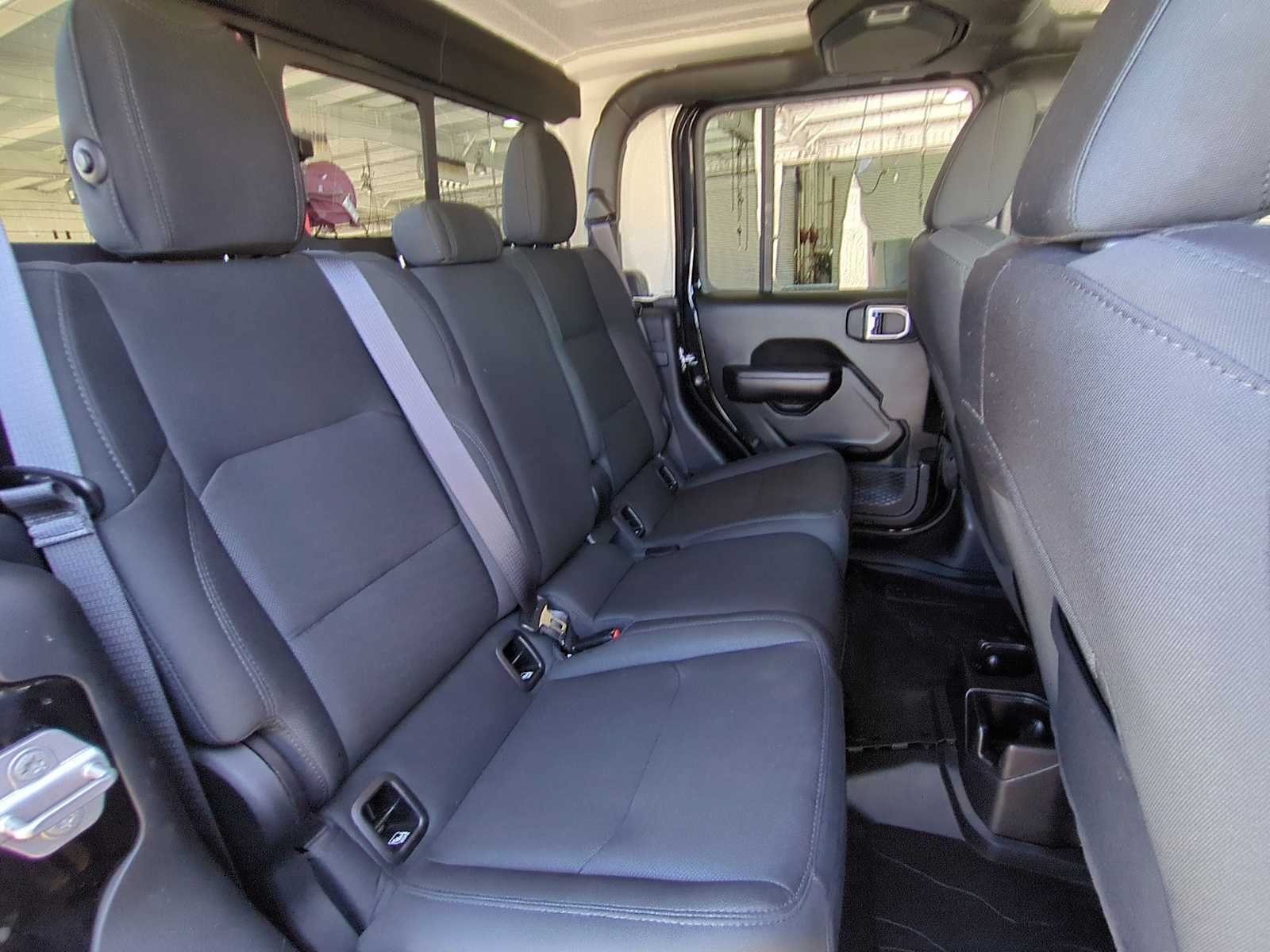 Used 2021 Jeep Gladiator Sport AWD/4WD image 25