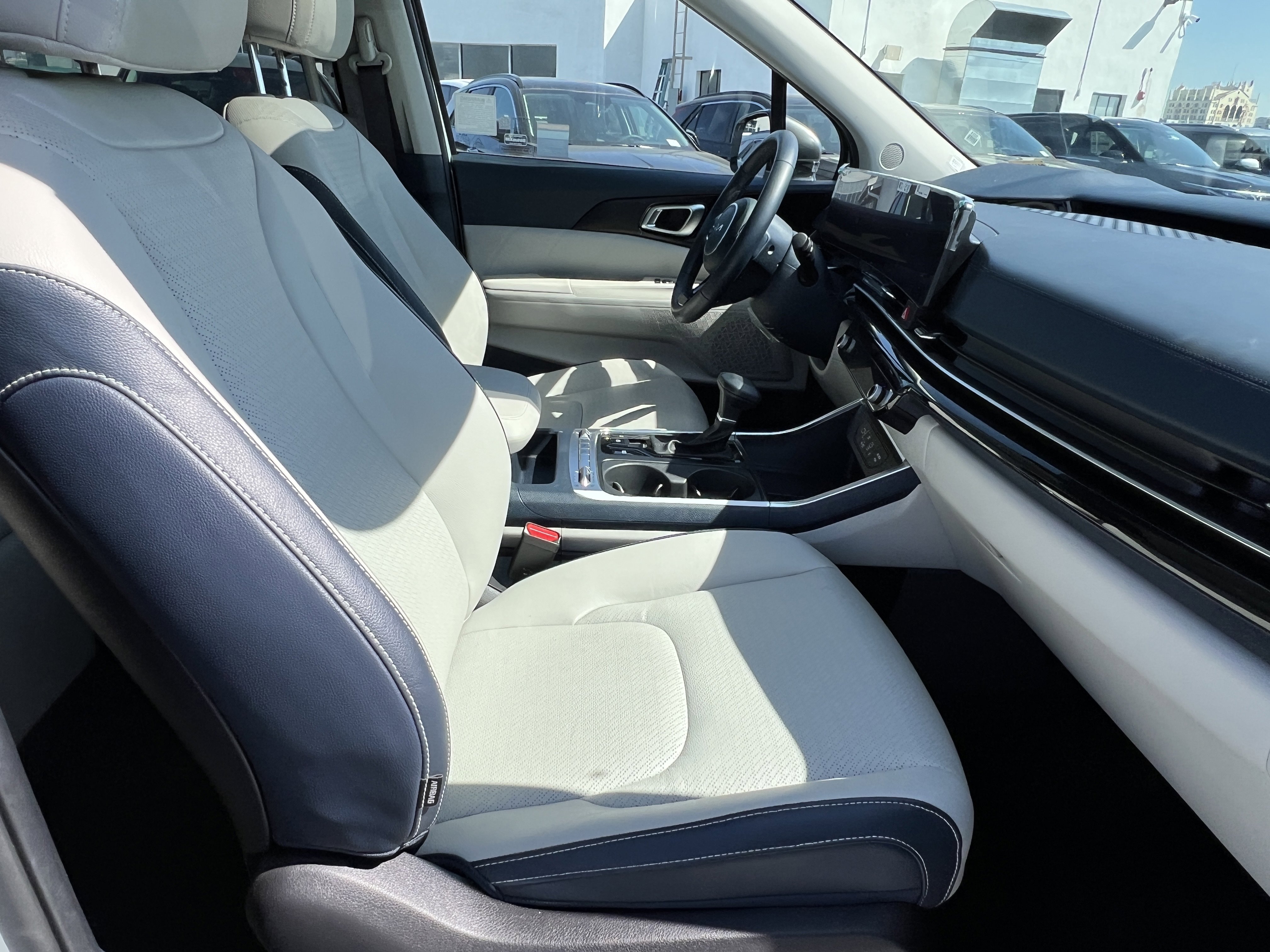 Certified 2026 Kia Carnival SX Prestige image 16