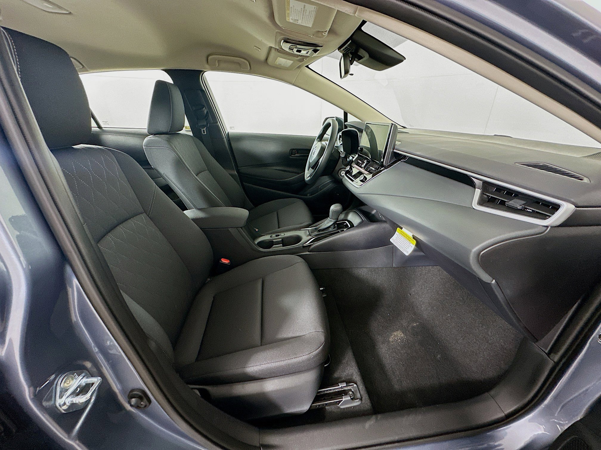 Used 2026 Toyota Corolla LE FWD image 30