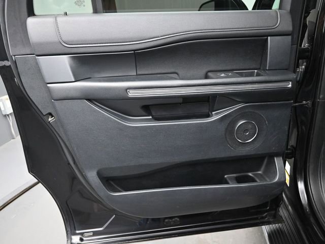 Used 2021 Ford Expedition Max XLT image 14