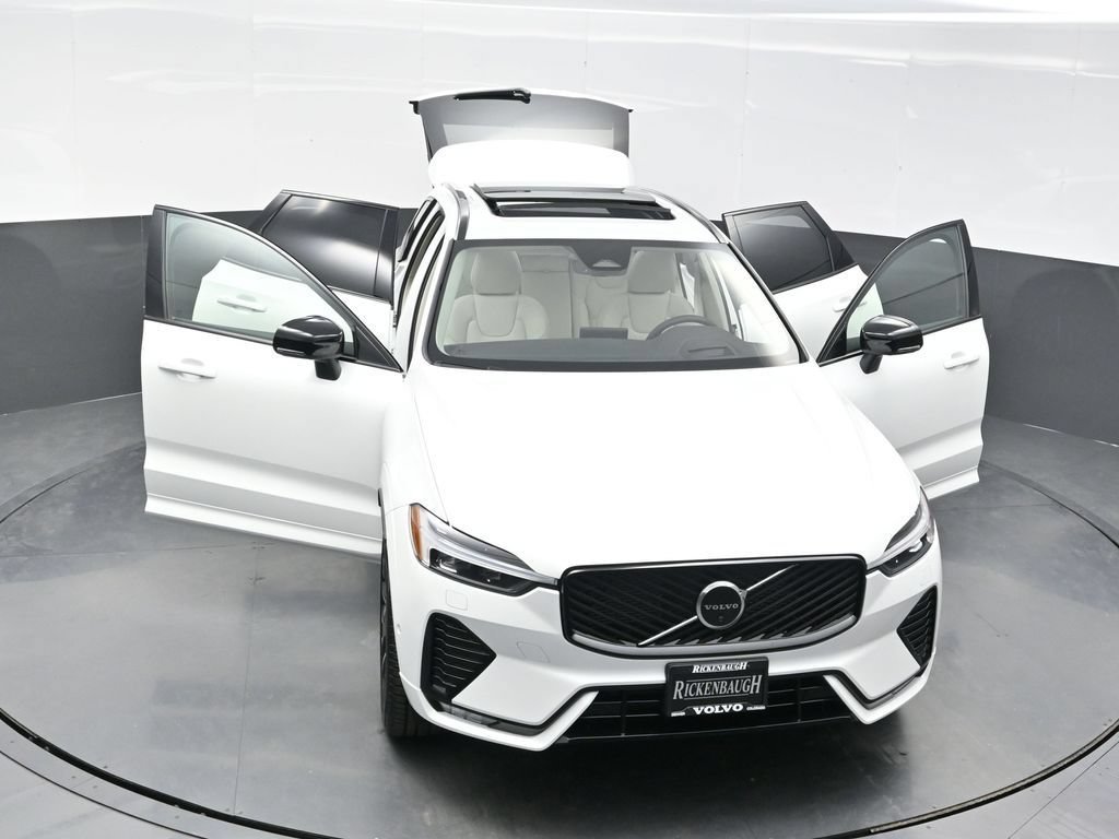 New 2026 Volvo XC60 B5 Ultra w/ Climate Package AWD/4WD image 40