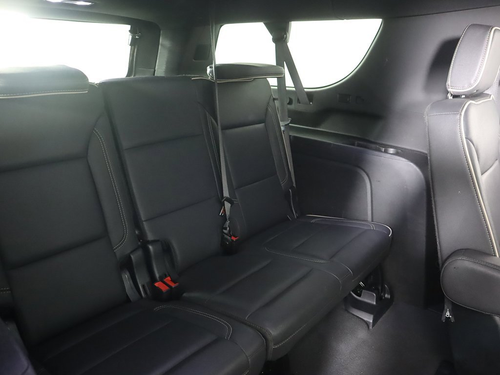 Used 2023 Chevrolet Suburban Premier image 36