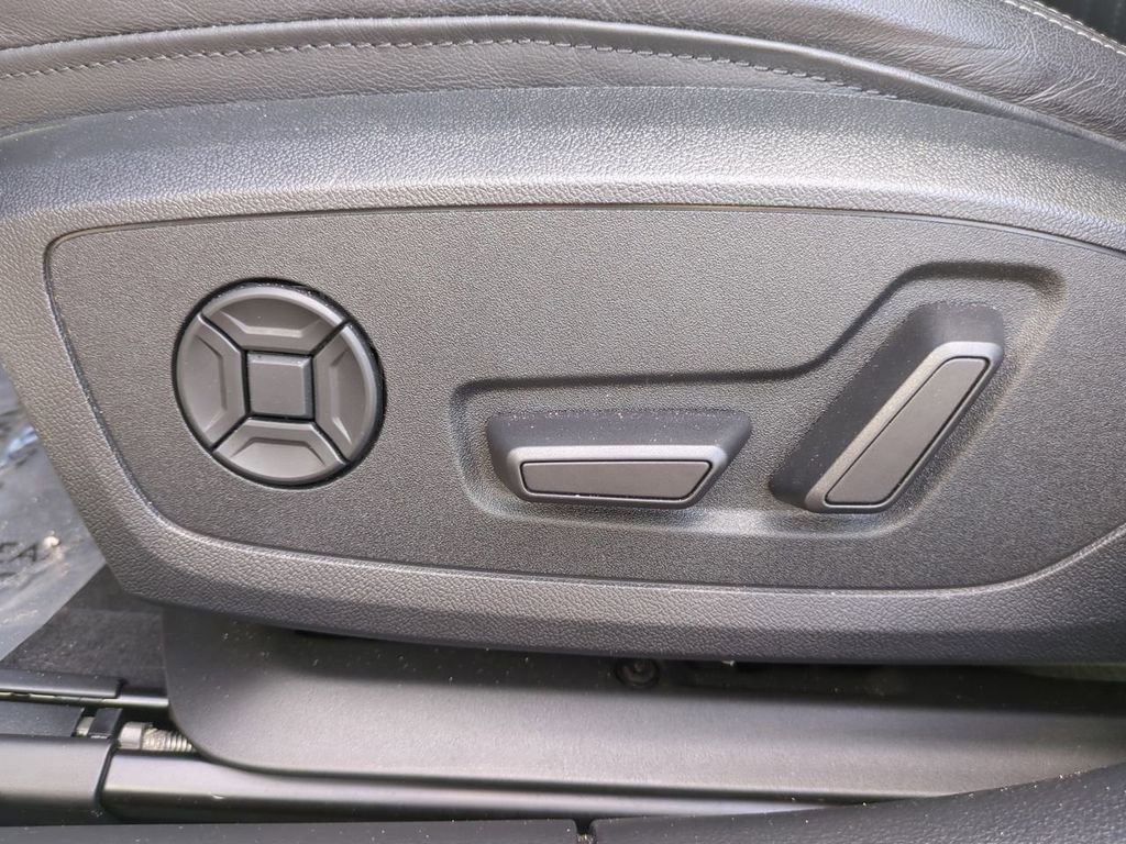 Used 2022 Audi A6 Premium Plus image 18