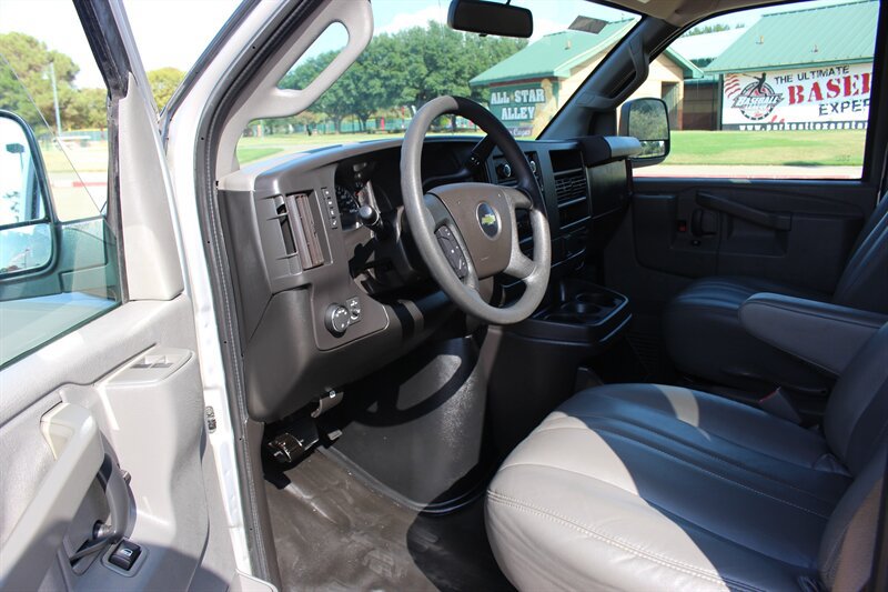 Used 2019 Chevrolet Express 2500 LS w/ Driver Convenience Package RWD image 26
