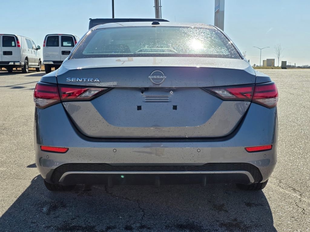 Used 2025 Nissan Sentra SV image 6